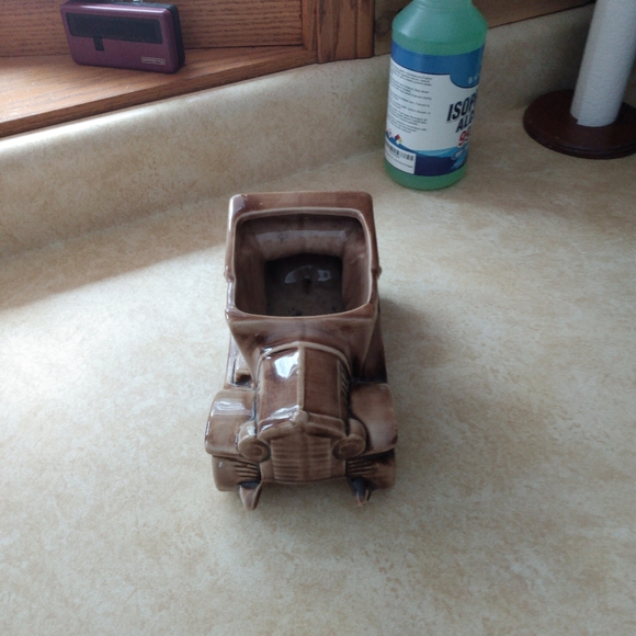 Car planter - Picture 2 of 4